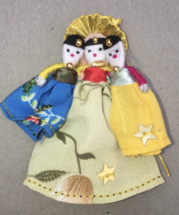 Mini Doll (with two children)